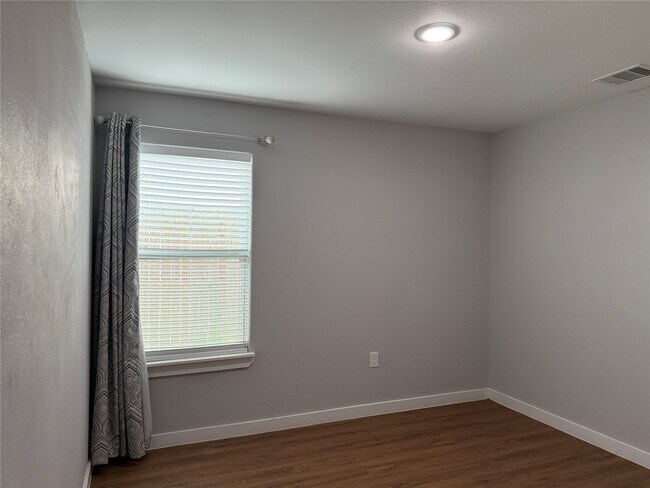 Foto del edificio - 6610 Haight St