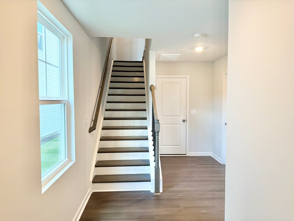 Foto del edificio - 4009 Silver Oak Ln