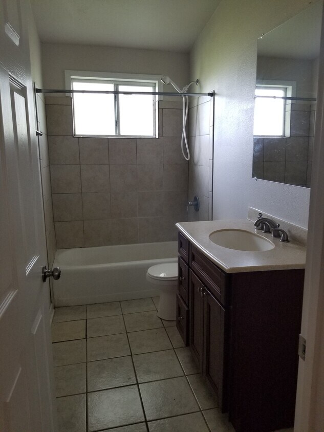 4360 Burgess Dr, Baker, LA 70714 House Rental in Baker, LA