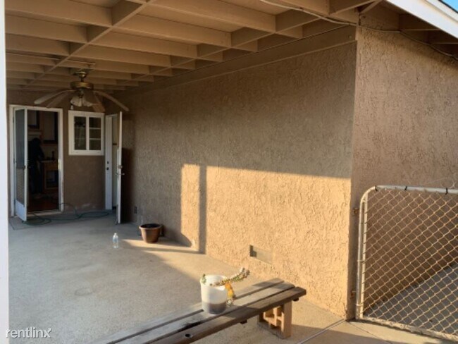 Foto del edificio - 2 br, 1 bath House - 11109 Inez St