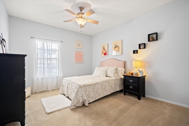 Building Photo - Oxford Point