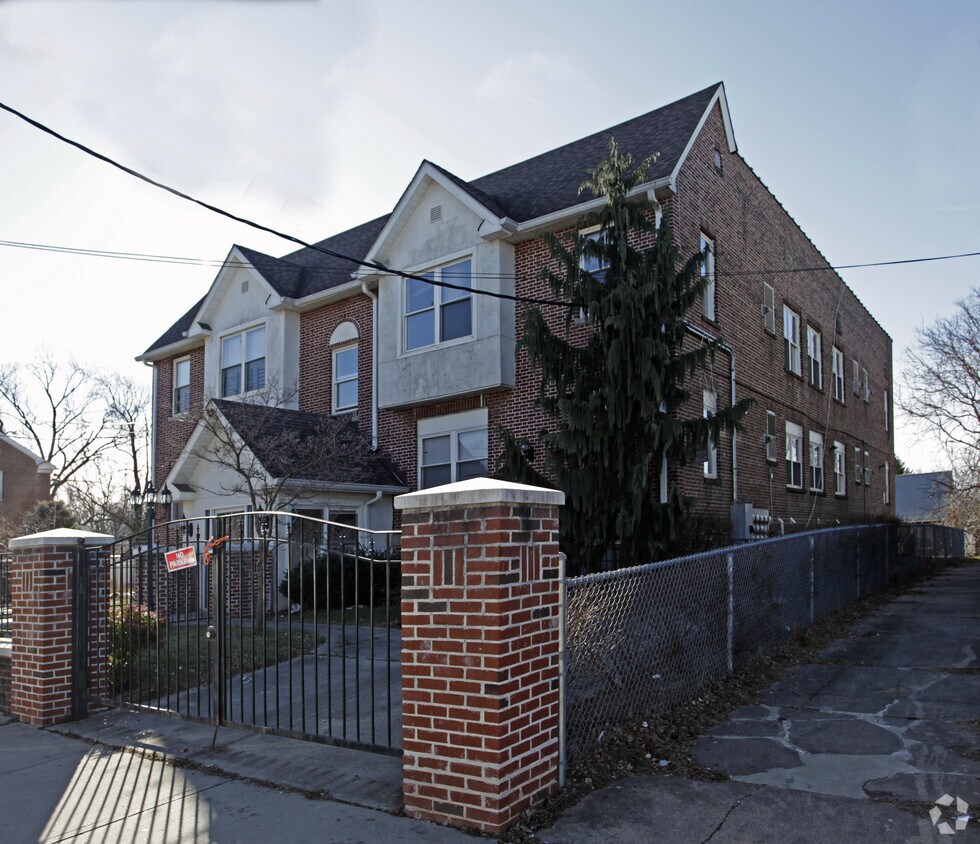 Foto del edificio - 188 Rutgers St