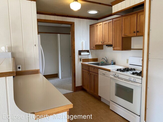 Building Photo - 4 br, 2 bath House - 18280 Alta Vista Dr.