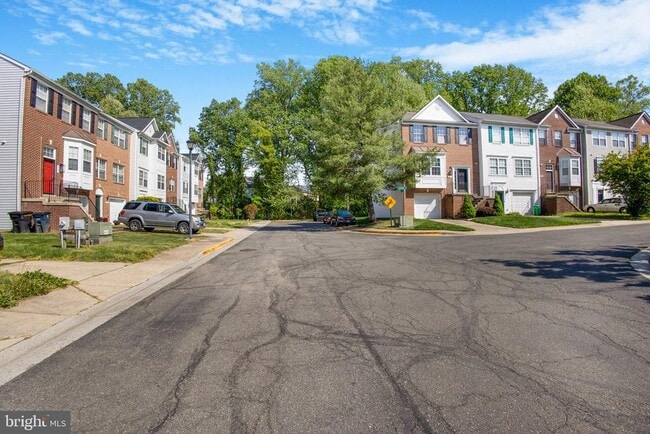 Foto del edificio - 9820 Berrywood Ct