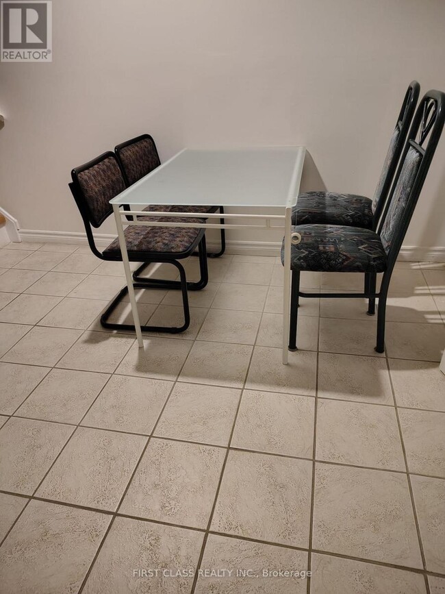 Building Photo - 14 Crayford Dr