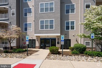 Building Photo - 434 Masterson Ct
