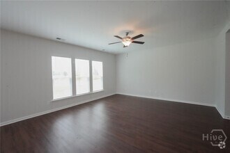 Building Photo - 23 Cantata Cir