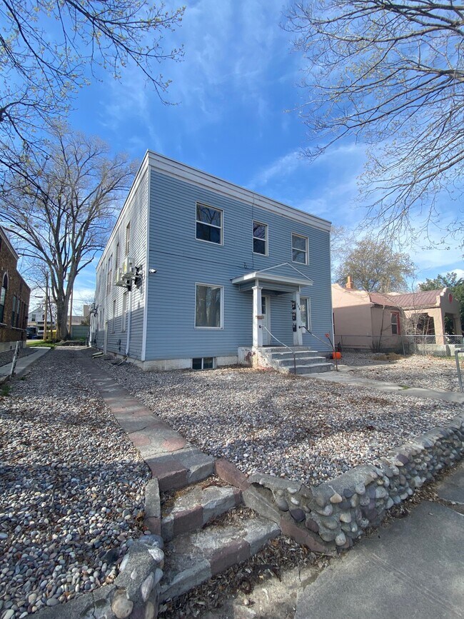 Building View - 138 7th St