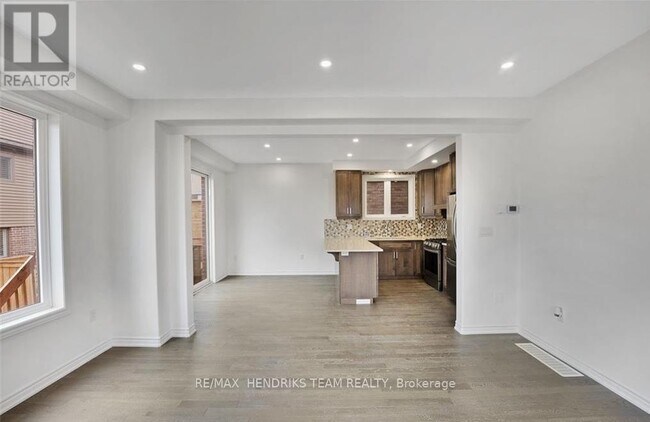 Building Photo - 4039 Stadelbauer Dr