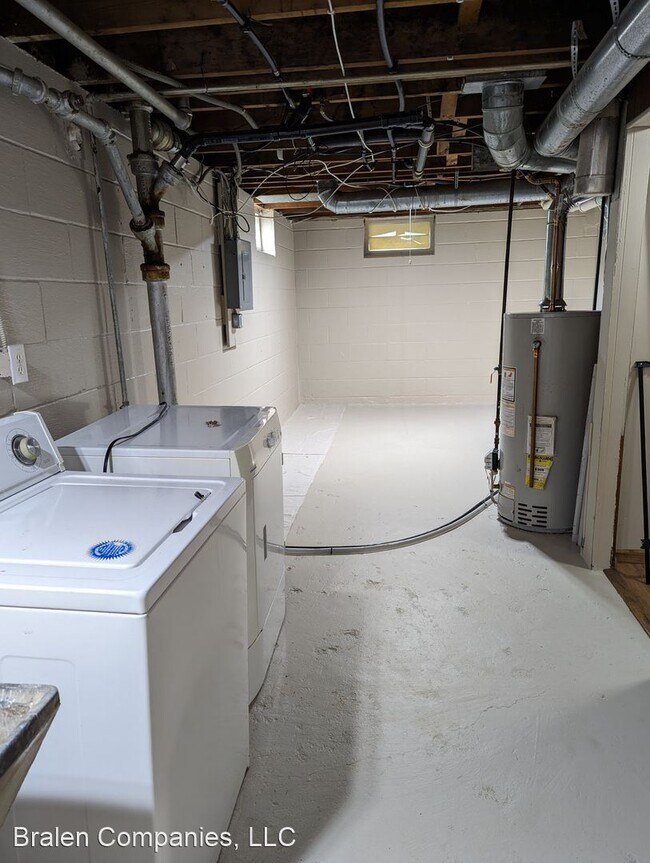 Foto del edificio - 2 br, 1 bath House - 4901 Knox Avenue North