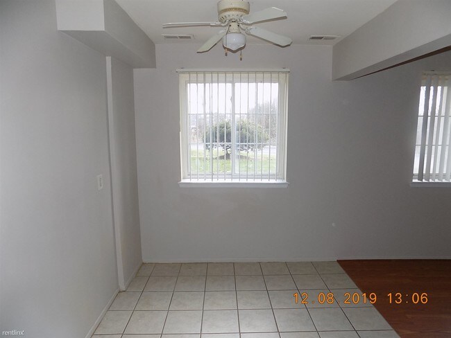 Building Photo - 1 br, 1 bath  - 45240 Keding St Apt 101
