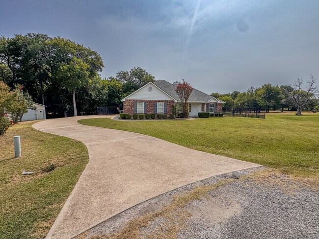 Building Photo - 5662 Pamela Ct