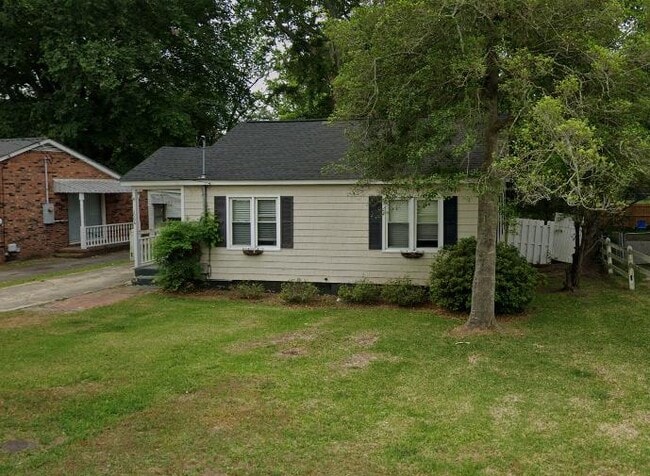 Building Photo - 1006 Coree St
