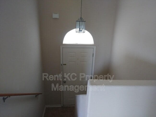 Foto del edificio - 11624 N Manning Ave