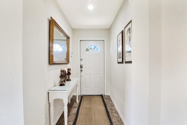 Foto del edificio - 1519 W 17th St