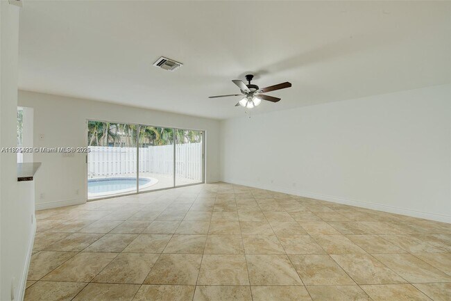 Foto del edificio - 1127 SW 104th Way