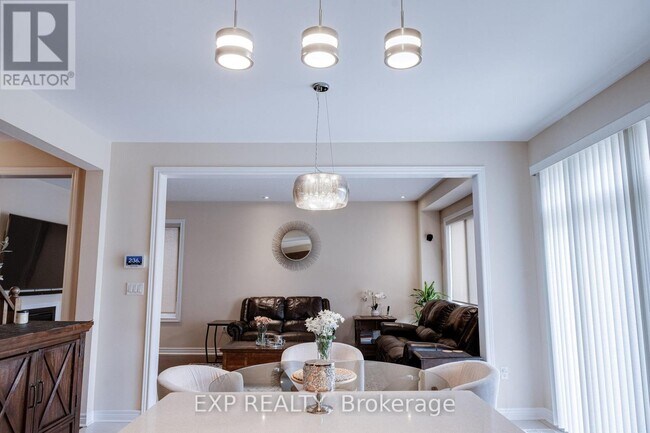 Building Photo - 50 Kempsford Cres