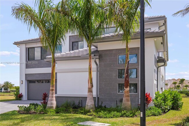 Building Photo - 12865 Wingspan Ct