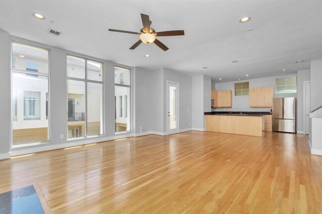 Building Photo - 4339 O'Reilly