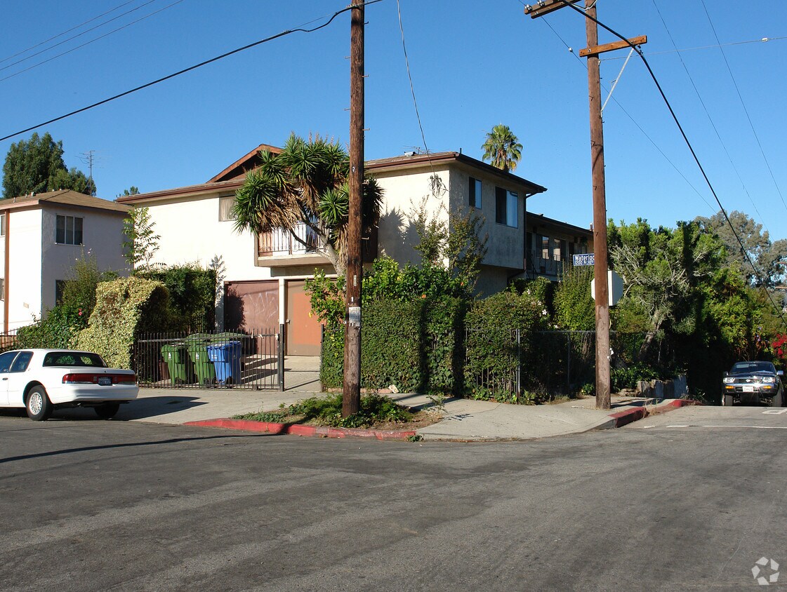 Building Photo - 2306 Reservoir St