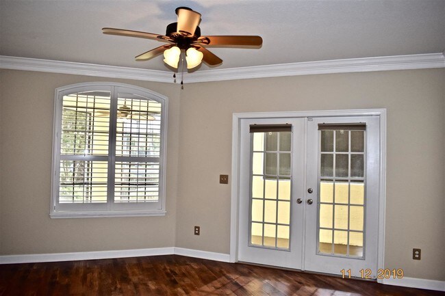 Building Photo - 1110 Vista Cove Rd