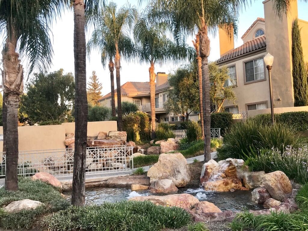 Primary Photo - 23629 W Del Monte Dr