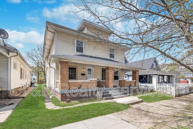 Foto del edificio - 328 Jefferson Ave