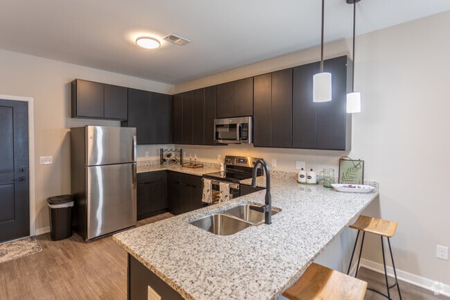 Interior Photo - ROSSVILLE FLATS LLC - ROS