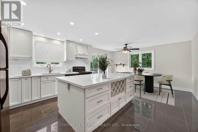 Photo du bâtiment - 7950 8th Line