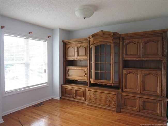 Building Photo - 35 Morganton Ct