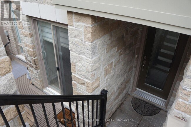 Photo du bâtiment - 10 Dunsheath Wy