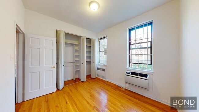 Foto del edificio - 332 E 93rd St