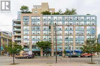 Building Photo - 92-492 King St E