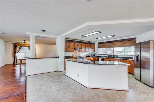 Foto del edificio - 6410 Tara Ln