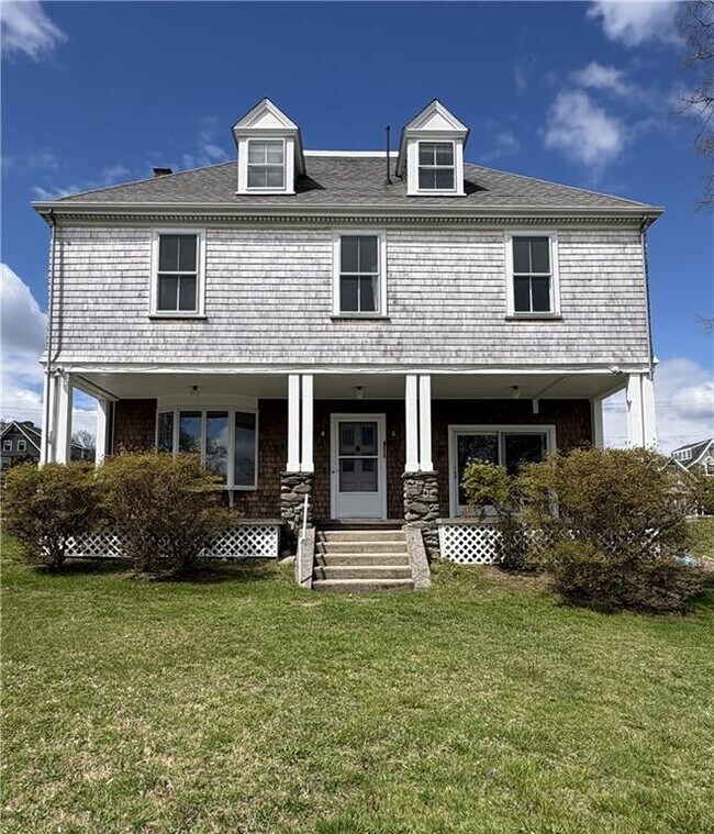 Building Photo - 39 Walcott Ave