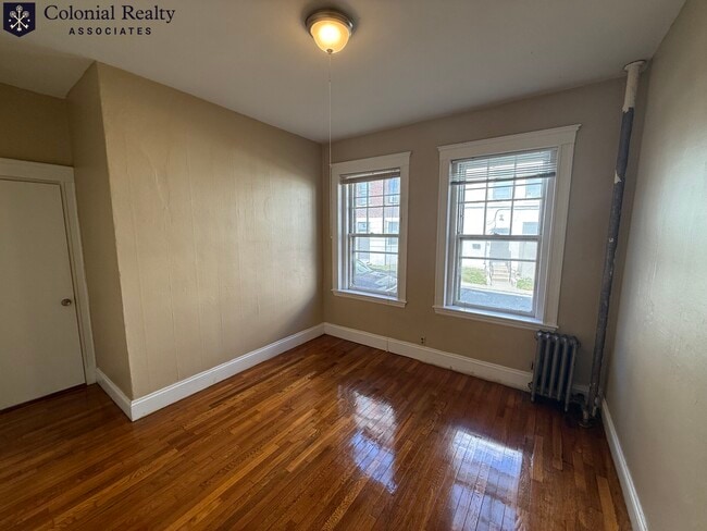 Foto del edificio - 319 Allston St