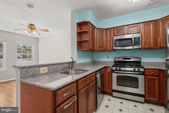 Foto del edificio - 6249 Sandpiper Ct