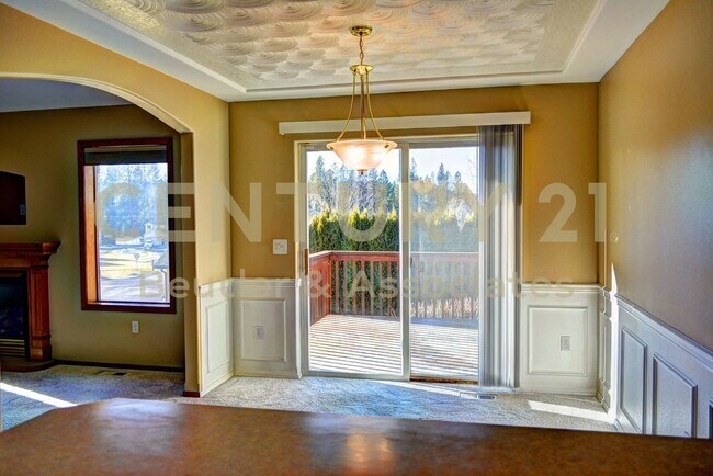 Foto del edificio - Beautiful Private Community Rancher
