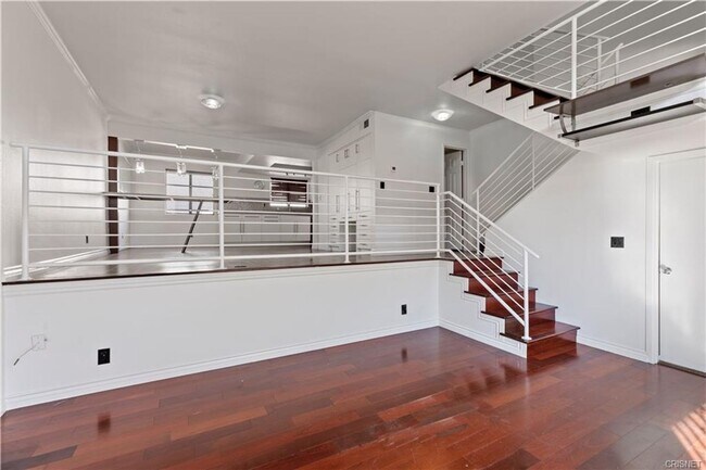 Foto del edificio - Gorgeous NOHO Townhome for Rent