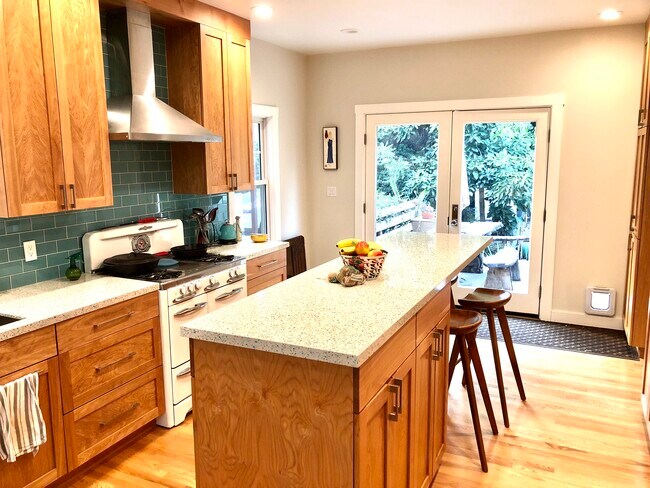 Foto del edificio - 419 Vernon St