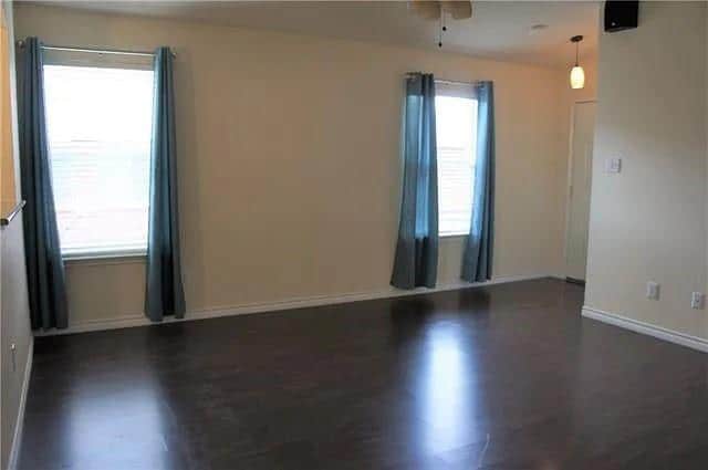 Building Photo - 1015 Remington Dr