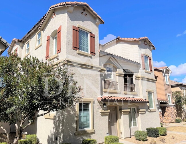 Foto del edificio - 4321 E Jasper Dr