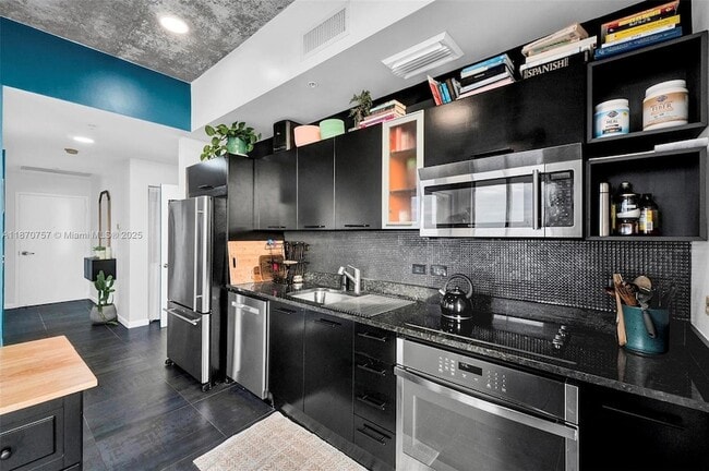 Foto del edificio - 3470 E Coast Ave