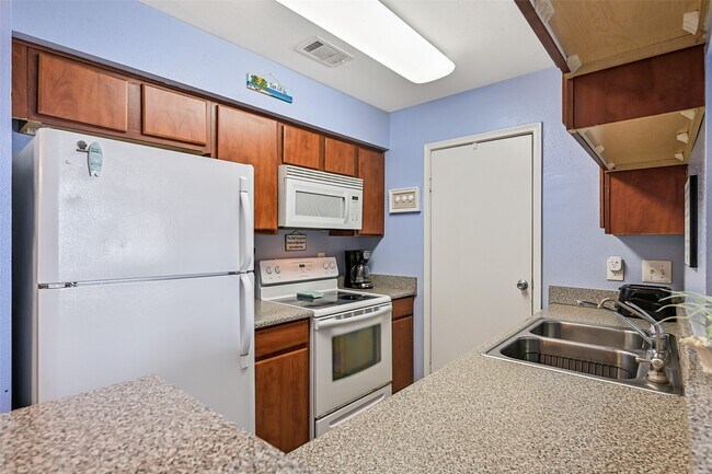 Foto del edificio - 3506 Cove View Blvd