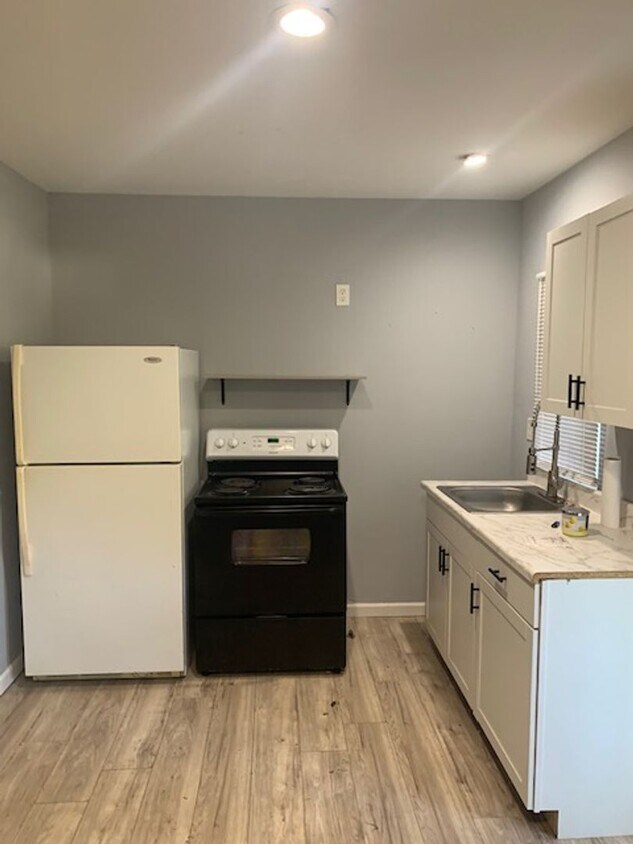 Foto principal - heat/air stove refrigerator/near downtown