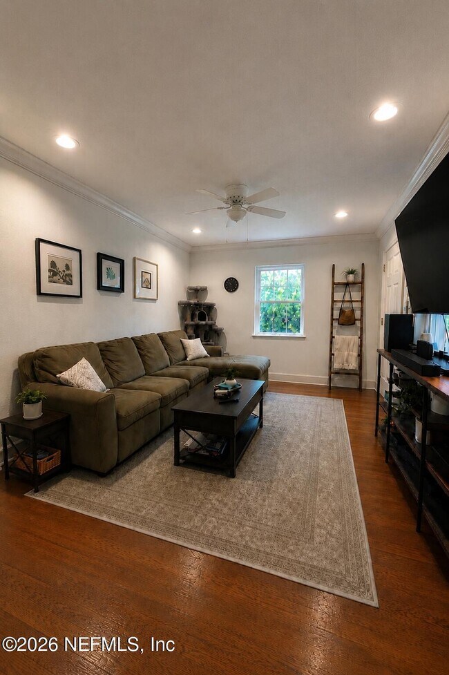 Foto del edificio - 2844 Cherokee Cir S