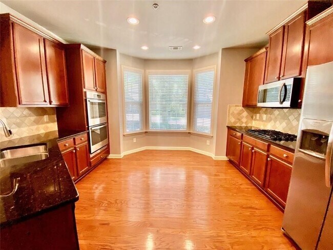 Foto del edificio - 3322 Castleberry Village Dr