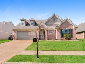 Building Photo - 11642 Mahogany Dr