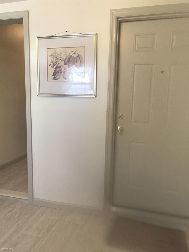 Building Photo - 3 br, 1 bath  - 625 Madison Ave Apt 1