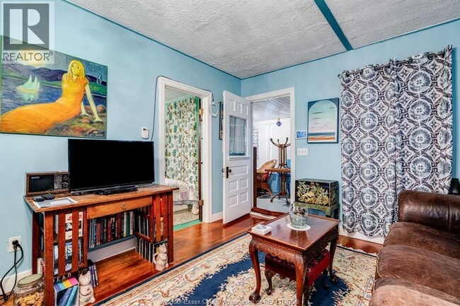 Photo du bâtiment - 42 Pulley Rd